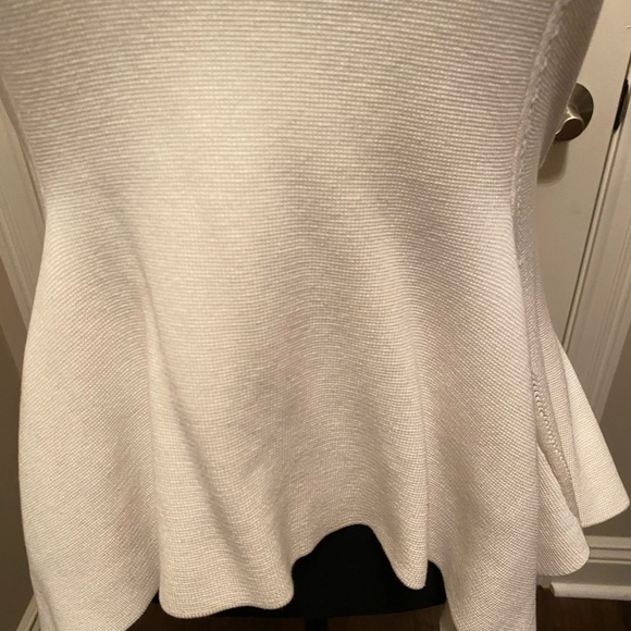 BCBGMAXAZRIA BCBG Cream peplum sweater top. SzM - Picture 7 of 8